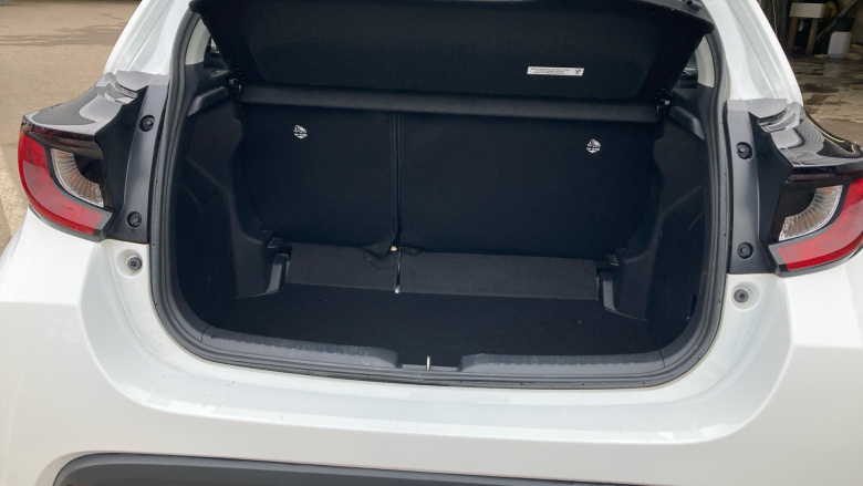 Toyota Yaris 1.5 Hybrid Icon 5dr CVT Hybrid Hatchback